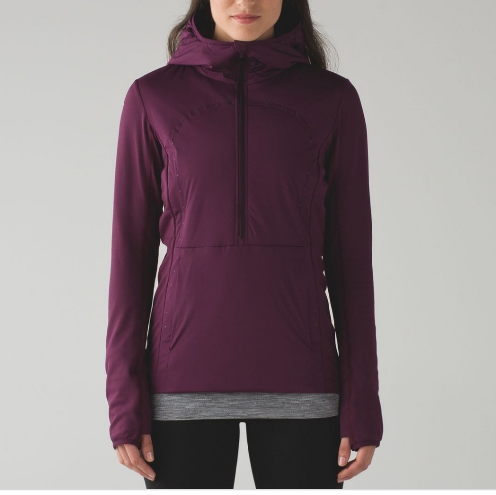 Price lowered Lululemon Run for Cold pullover Blk